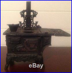 12 Cresent Vintage Antique Cast Iron Salesman Cooking Stove Wood Burning Toy