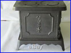 Original Antique 1890's Cast Iron Dainty Wood Burning Cook Stove Childs Toy Rare