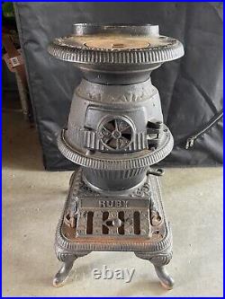 Ruby No. 4 Pot Belly Wood Burning Stove Southern Co. Operative Foundry Rome Ga