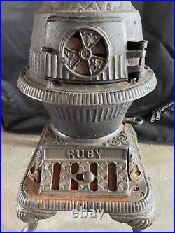 Ruby No. 4 Pot Belly Wood Burning Stove Southern Co. Operative Foundry Rome Ga