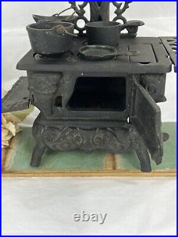 Stove Miniature Salesman Sample Wood Burning Cast Iron Crescent Vintage (AE)