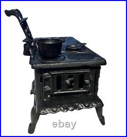 Vintage Crescent Cast Iron Wood Burning Stove Miniature Toy With Original Box