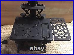 Vintage Small Mini CRESCENT Brand Wood Burning Replica Cast Iron Stove Dollhouse Vintage Small Mini CRESCENT Brand Wood Burning Replica Cast Iron Stove Dollhouse